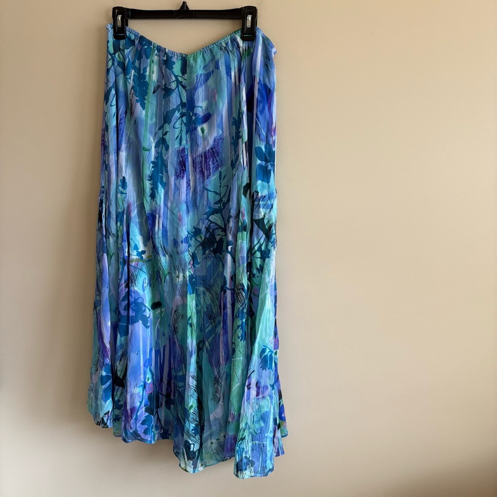 Reba Vibrant Blue and Green Shirt and Skirt Matching Set, 100% Silk, Size M - Picture 10 of 13